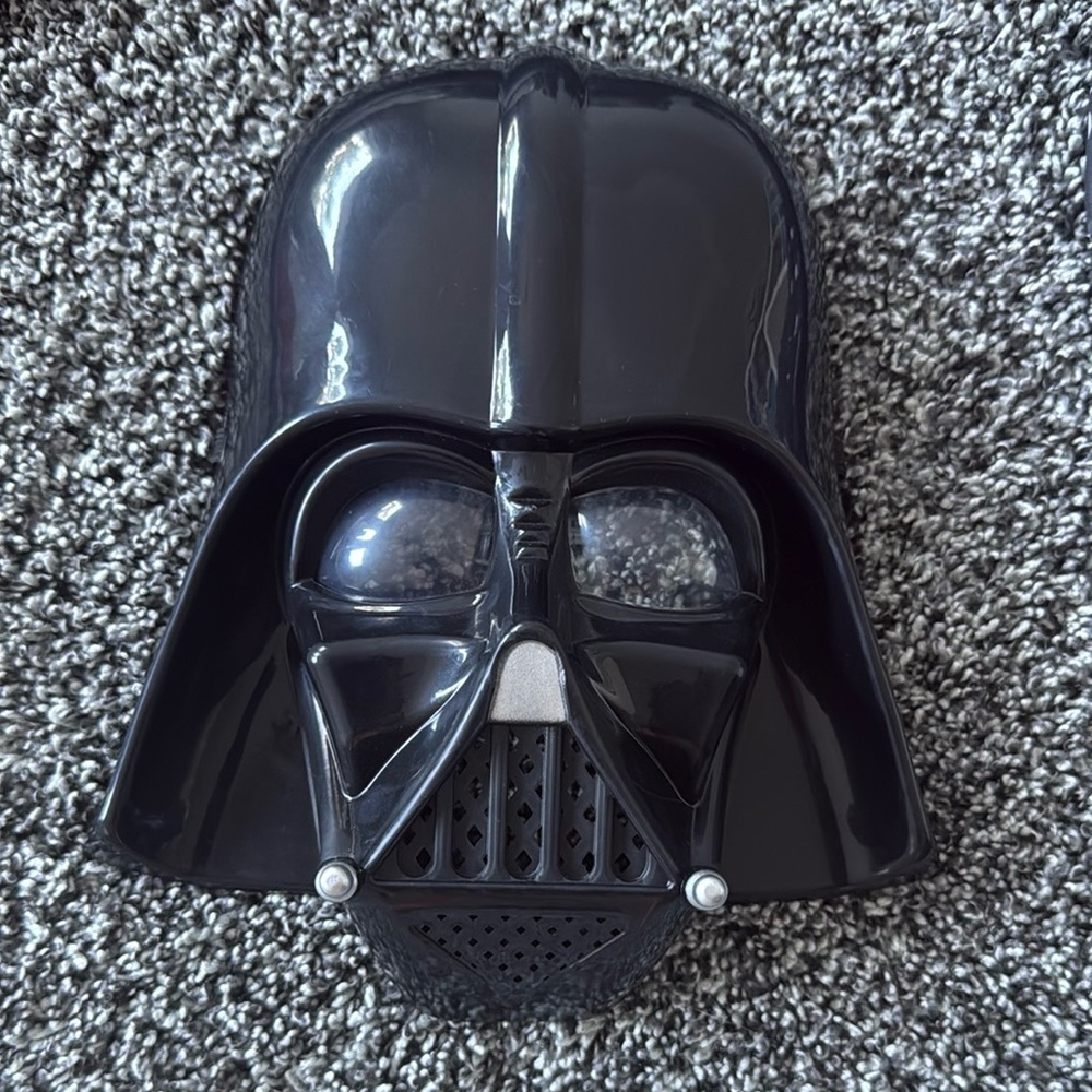 Kids Darth Vader Costume (size 7/8) - Picture 6 of 7